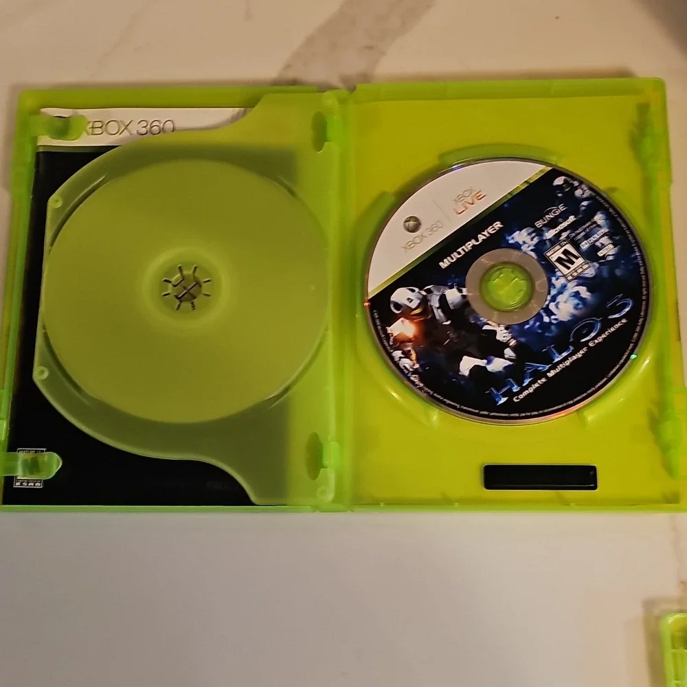 Halo 3: ODST & Halo 3 - Microsoft Xbox 360, Multiplayer, Manual Included